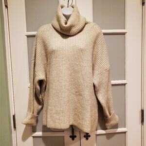 Nasty Gal Beige oversize sweater size Medium NWOT